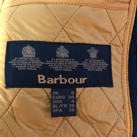 Mustard coloured lined Fall Vest by Barbour worn only a couple of times ! - Picture 5 of 5